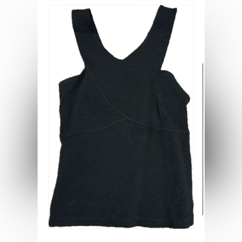 Black stretchy fancy tank top